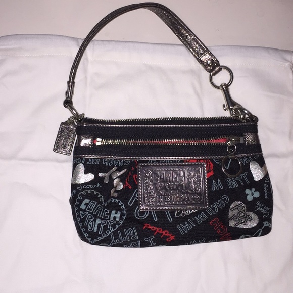 Coach Poppy - Picture 1 of 4